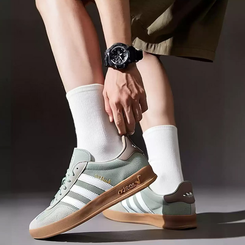 Street Fashion Adidas - 아디다스 JI3526 레트로 데일리 트레이너 그레이