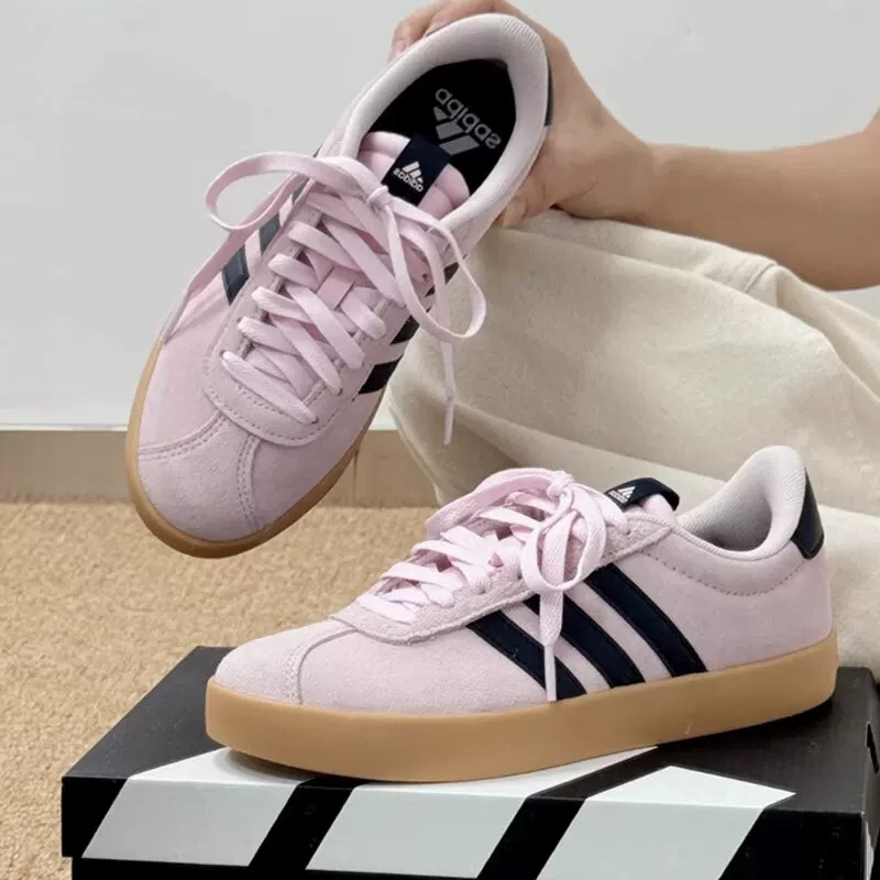 아디다스 여성용 로우탑 스케이트보드 스니커즈 스웨이드  - Street Fashion Adidas 리뷰 및 가격